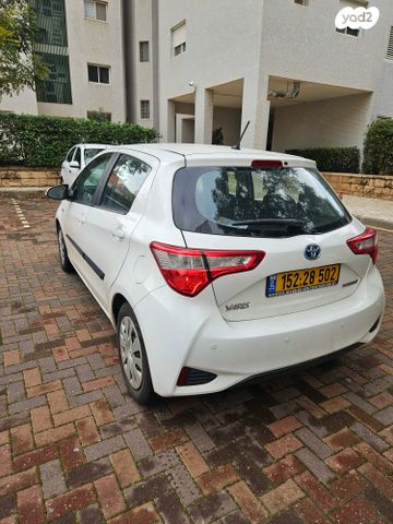 טויוטה יאריס