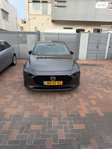 מודעת רכב מאזדה 3