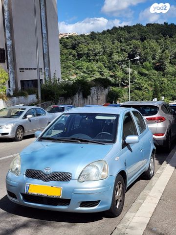 טויוטה יאריס