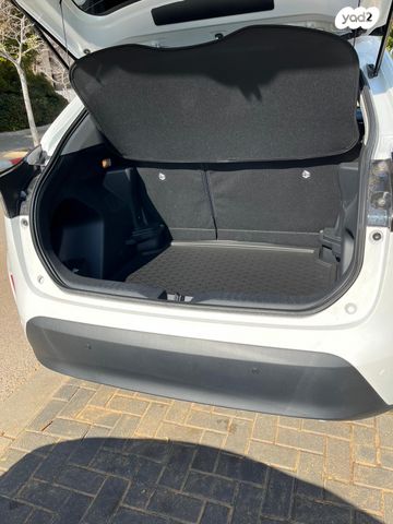 טויוטה יאריס קרוס