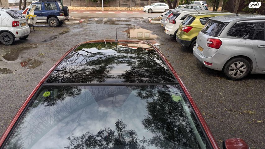 טויוטה יאריס