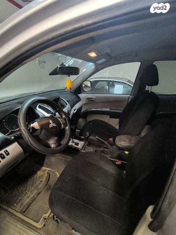 מיצובישי טרייטון / L200