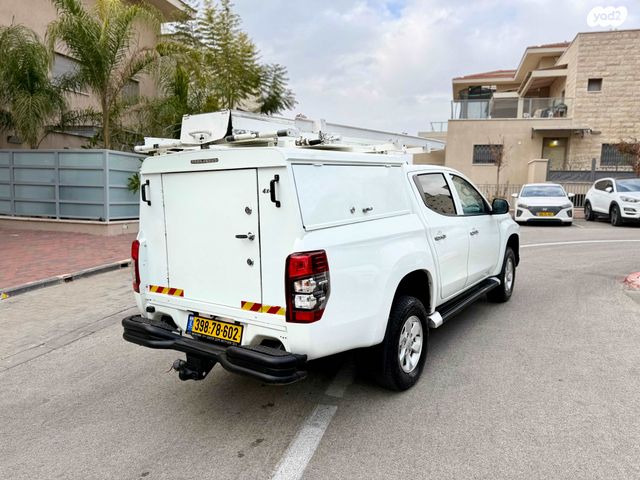 מיצובישי טרייטון / L200