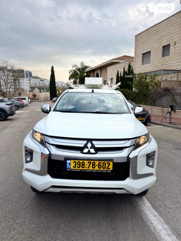 מיצובישי טרייטון / L200