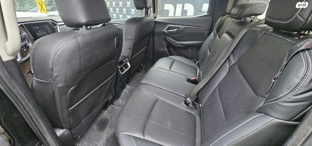 איסוזו די-מקס