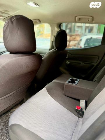 מיצובישי טרייטון / L200