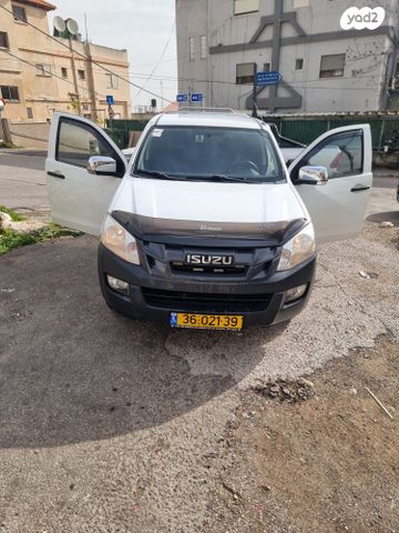 איסוזו די-מקס