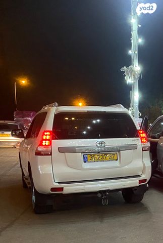 טויוטה לנד קרוזר