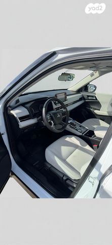 מיצובישי אאוטלנדר