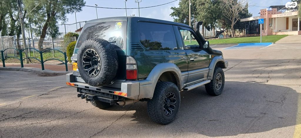 טויוטה לנד קרוזר