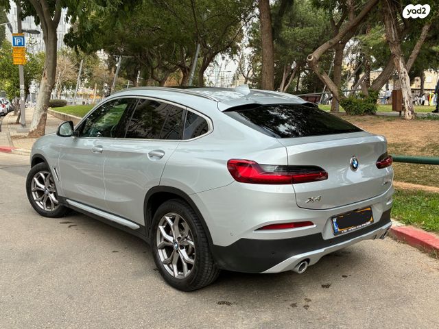 ב מ וו X4