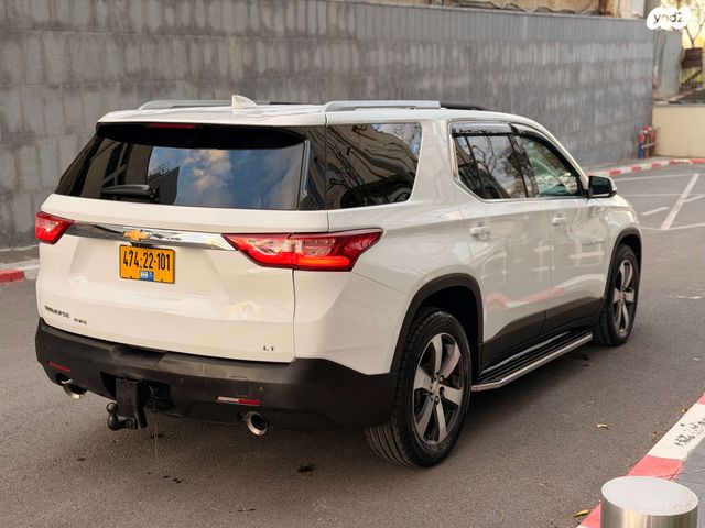 שברולט טראוורס