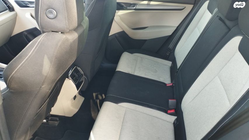 סקודה קארוק