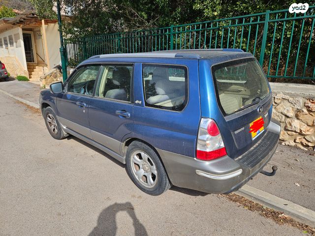 סובארו פורסטר