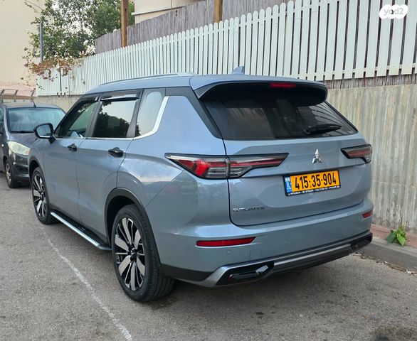 מיצובישי אאוטלנדר