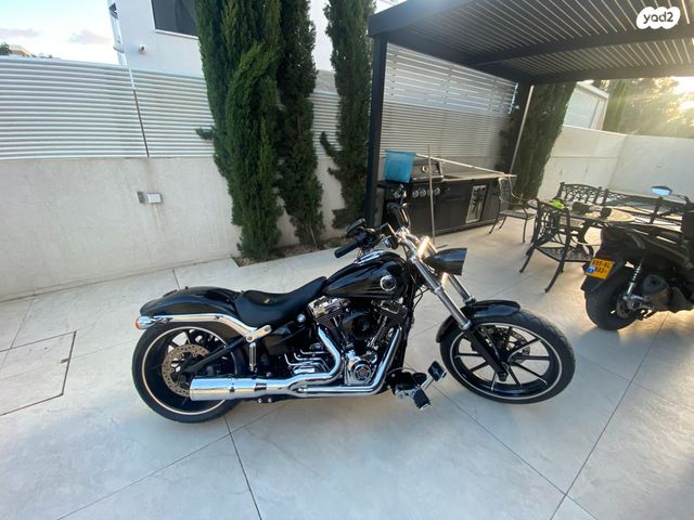 מודעת רכב הרלי דיווידסון ברייקאאוט 103