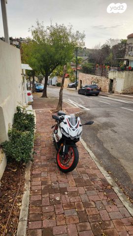 אפריליה RS660