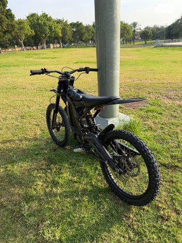 מודעת רכב סורון Light Bee X