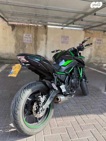 קאוואסאקי Z650
