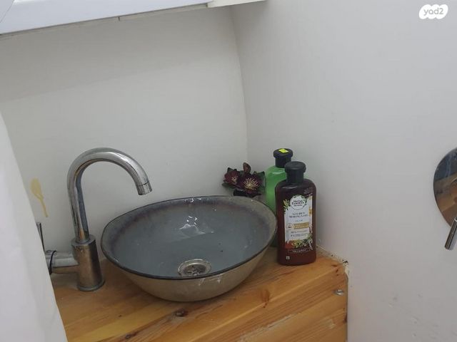 מודעת רכב ממונע אוטוקראוון