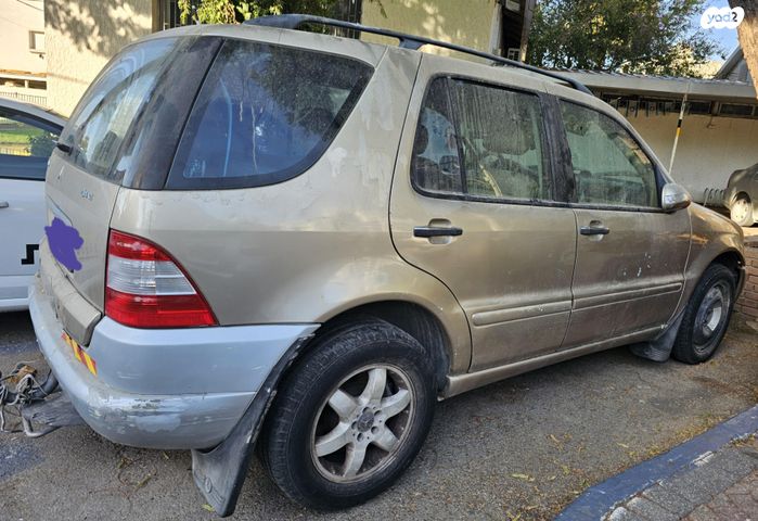 feedItemObj.data.row_1