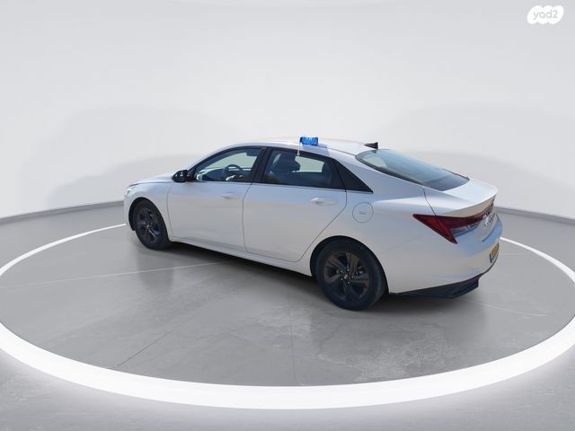 יונדאי אלנטרה