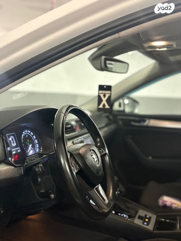 מודעת רכב סקודה סופרב