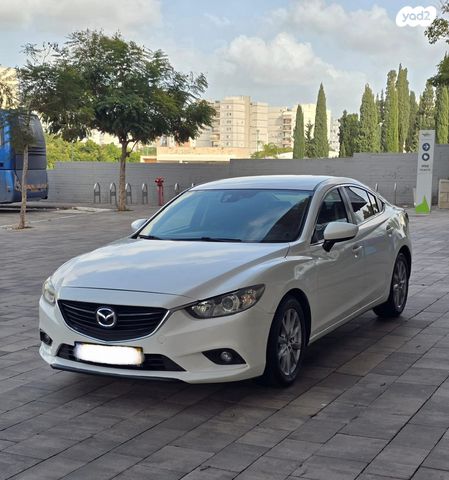 מודעת רכב מאזדה 6