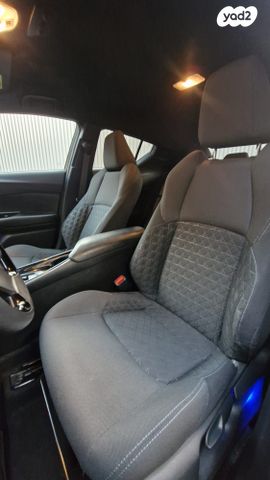 טויוטה C-HR