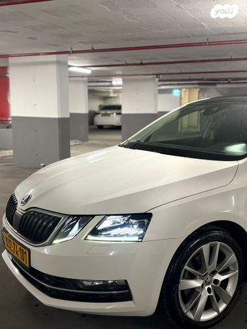 סקודה אוקטביה