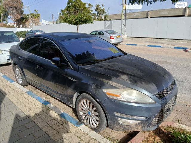 פורד מונדאו