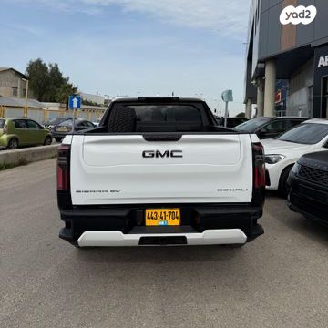 ג'י.אם.סי סיירה EV  