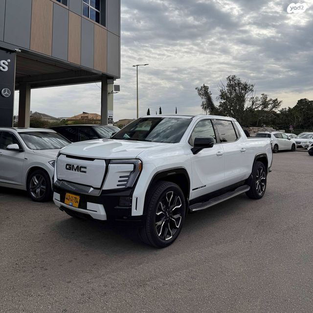 מודעת רכב ג'י.אם.סי סיירה EV  