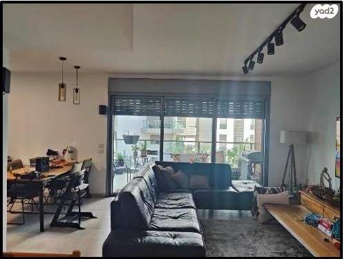 צבי מנדלבלט 5