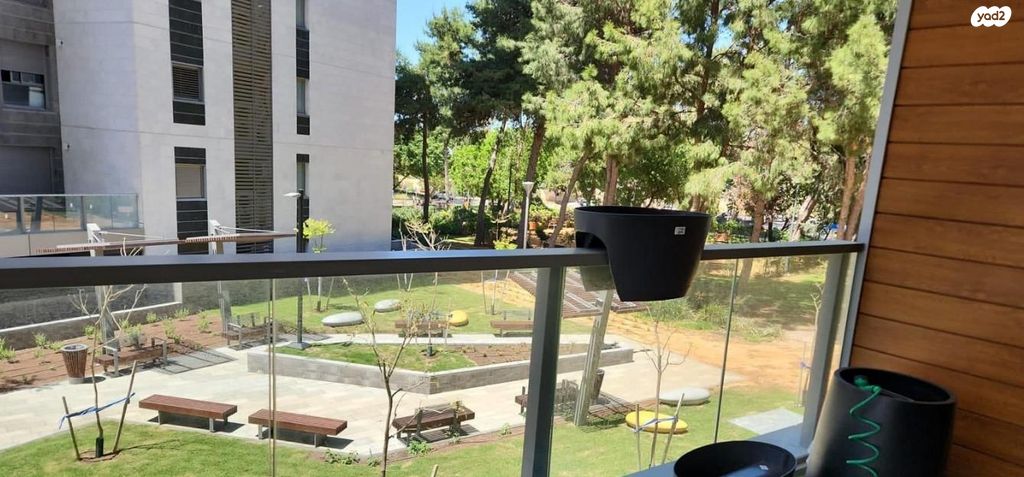 צבי מנדלבלט 5