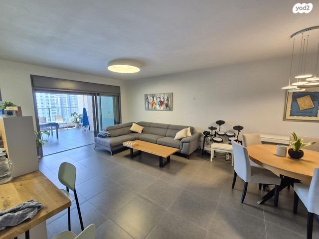 גולדה מאיר 4