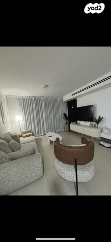 הנרייטה סאלד 4