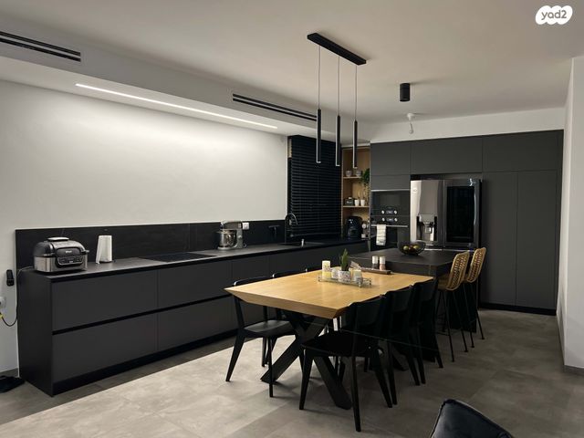 עוזי חיטמן 3