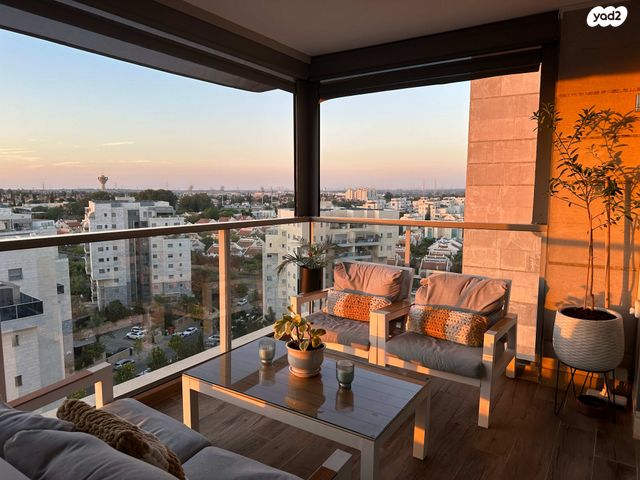 דירה, המפרש 5, נאות רבין, יבנה