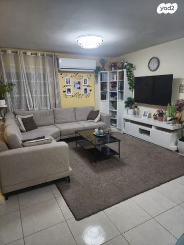 בית פרטי/ קוטג', שקד 15, חלמיש, נווה צוף - חלמיש