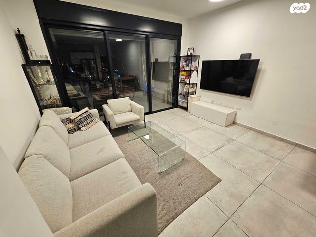 דירה, בורוכוב 86, קרית אליהו גולומב, רעננה