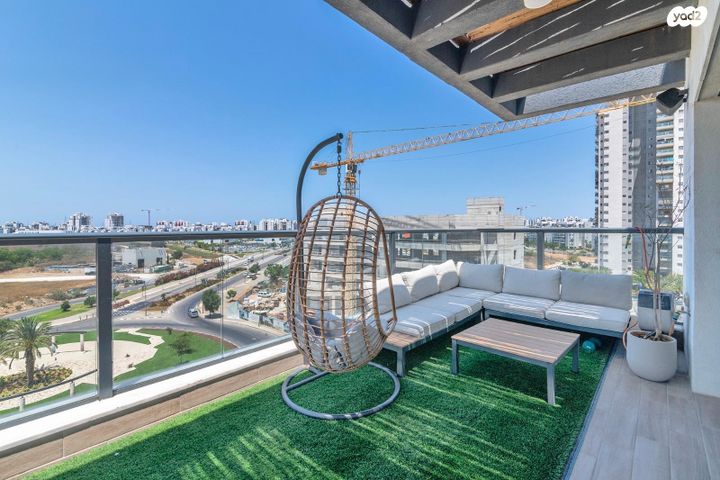 גג/ פנטהאוז, הנמל 2, נאות רבין, יבנה