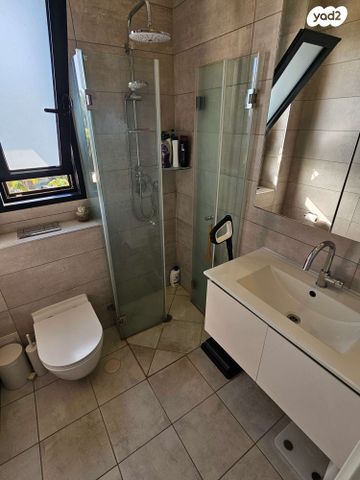 דירה, בורוכוב 86, קרית אליהו גולומב, רעננה