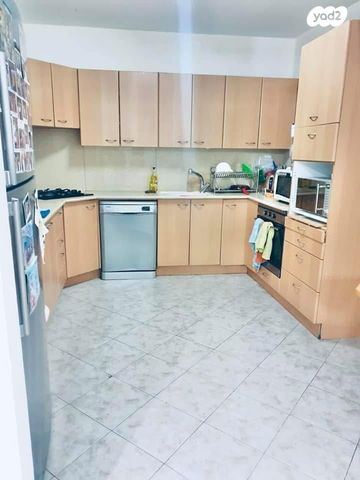 דירה, שדרות מנחם בגין 25, רמת הדר, גבעת שמואל