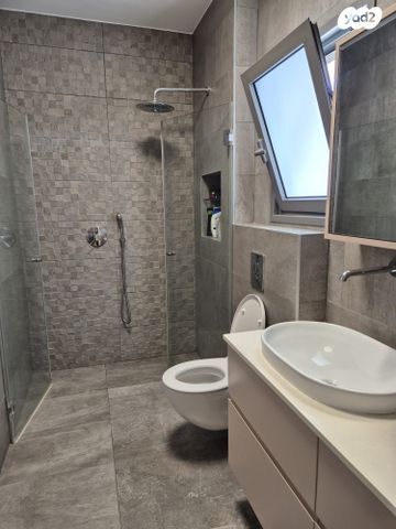 דירה, גולדה מאיר 4, מתחם 1200, הוד השרון