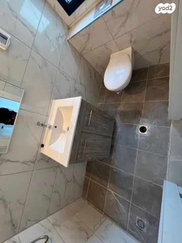 גג/ פנטהאוז, דוד צבי פנקס 3, גבעת מרדכי, ירושלים