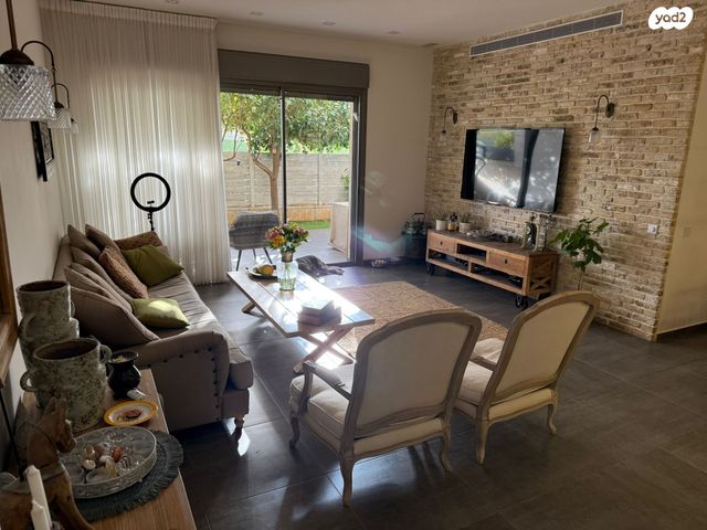 דירת גן, האלוף דוד מימון 17, קרית הלאום, ראשון לציון