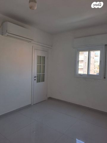 דירה, הגיבורים 84, מרכז העיר, חדרה