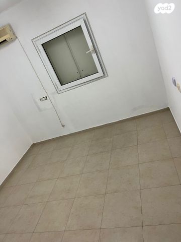 בית פרטי/ קוטג', יוסף בורג 9, הנרקיסים, קרית מלאכי