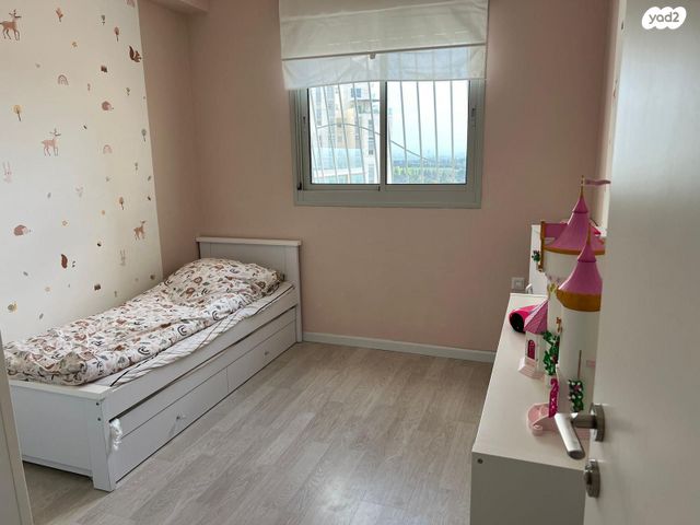 דירה, גינת אגוז 4, נווה גנים, פרדס חנה כרכור